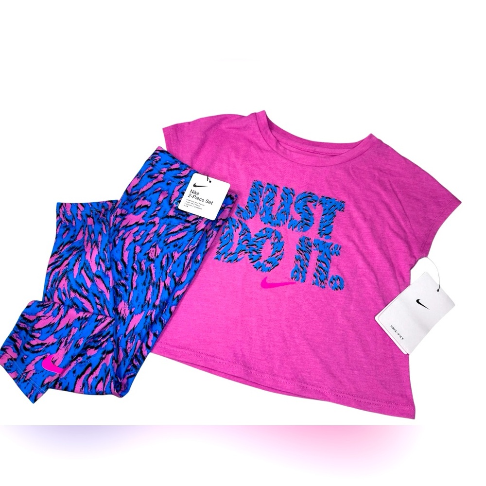 NWT Nike Girl Dri-Fit set Size 4